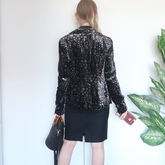 Anthropologie Elevenses Black Velvet Floral Single Breasted Blazer / Jacket - Picture 6 of 14